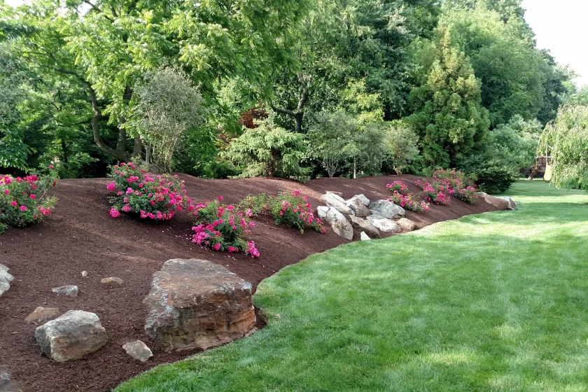 Brown Mulch in Garnet Valley & Glen Mills, PA - ScapeWorx